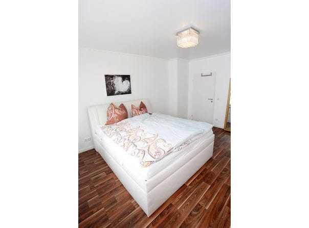 Hausener Obergasse, 25, Frankfurt am Main, Hessen 60488
