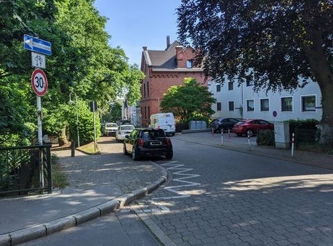Graf-Wirich-Straße, 25, Mülheim an der Ruhr, Nordrhein-Westfalen 45479