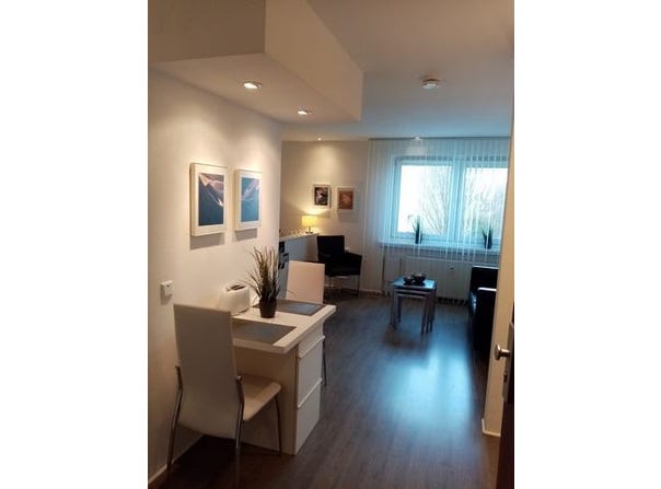 Kantstraße, 23, Meerbusch, Nordrhein-Westfalen 40667