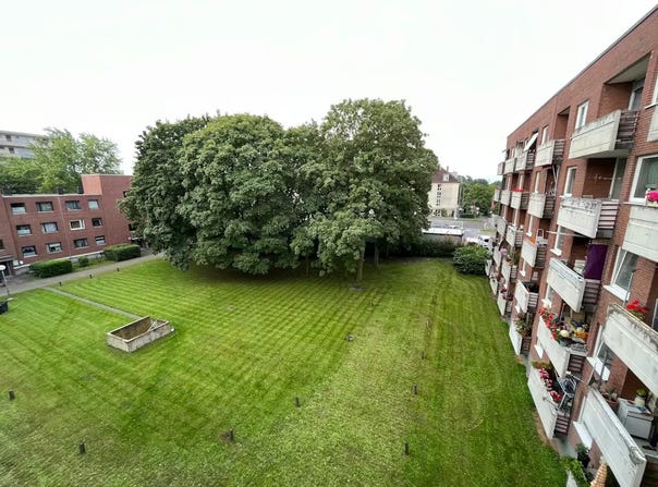 Kölner Landstraße, Düsseldorf, North Rhine-Westphalia 40591