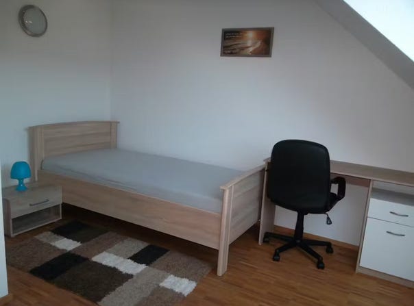 Auf den Schrederwiesen, Munich, Bavaria 80995