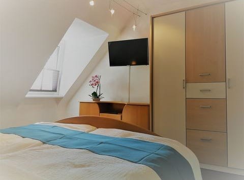 Hauptstraße, 53, Rheinstetten, Baden-Württemberg 76287