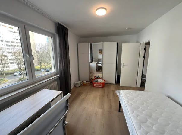 Bremer Straße, Eschborn, Hessen 65760
