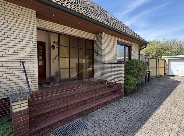Tornesch, Schleswig-Holstein 25436