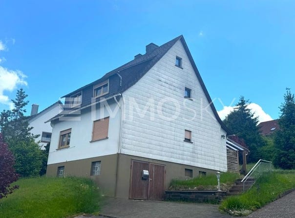 Eschenburg, Hessen 35713