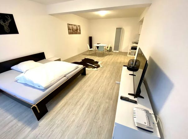 Unterländer Straße, Stuttgart, Baden-Württemberg 70435