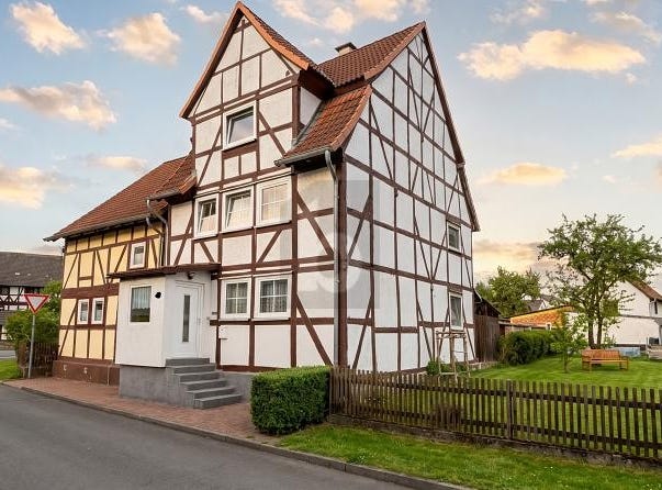 Staufenberg, Lower Saxony 34355
