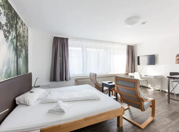 Lichtenbroicher Weg, Düsseldorf, North Rhine-Westphalia 40472