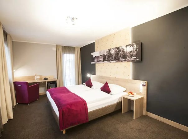 Amalienburgstraße, Munich, Bavaria 81247