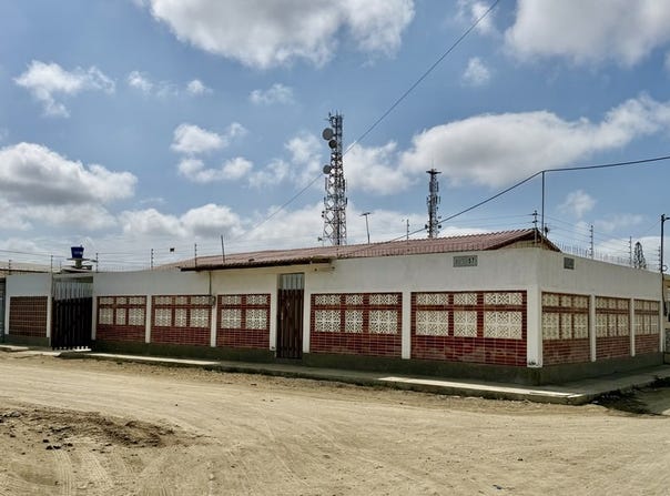 Large Home 2/2 with Spacious Patio in La Milina, La Milina, Santa Elena