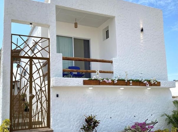 Casa Herradura del Mar: 4BR house with pool in Herradura Urbanización Herradura del Mar, Ballenita, Santa Elena, Ecuador, Ballenita, Santa Elena