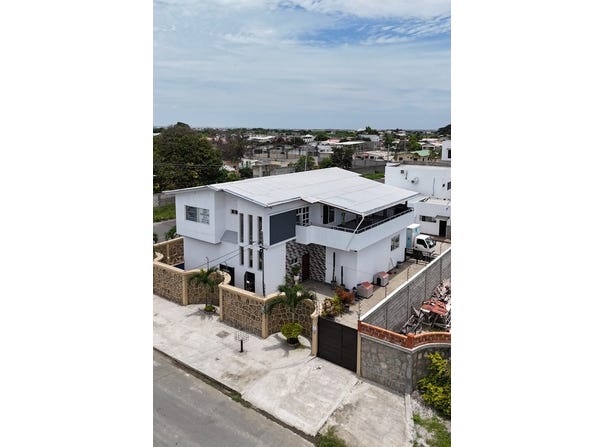 Salinas - Large modern house with pool and 600 m2 (6458, 35 sq ft) of land, Brisas de Mar Bravo, Santa Elena