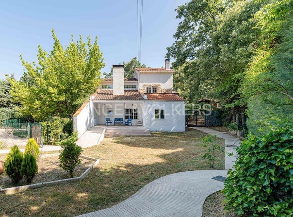 Valdemorillo, Community of Madrid 28210