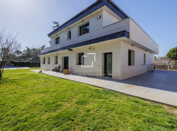 Boadilla del Monte, Community of Madrid 28660