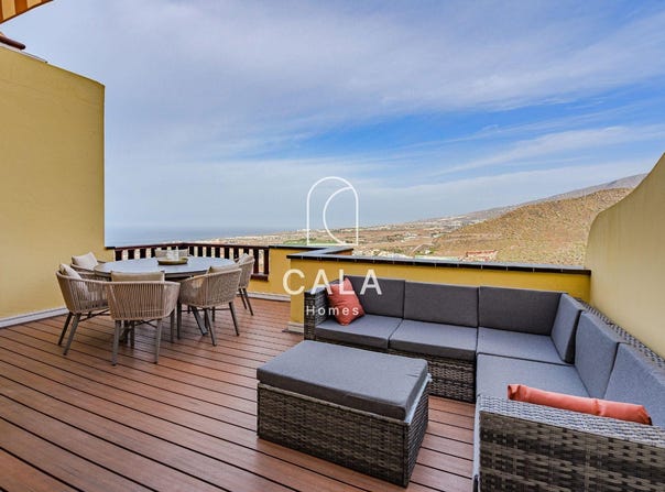 Adeje, The Canary Islands 38670