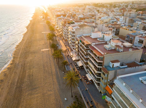 Tarragona, Catalonia 43882