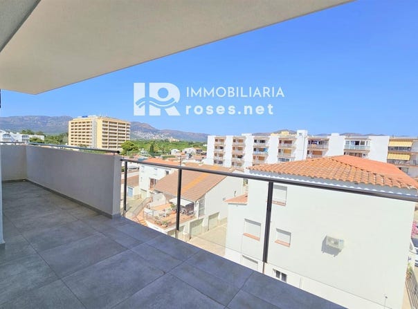 Roses, Catalonia 17480