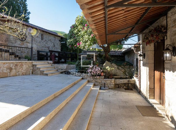 Redondela, Galicia 36800