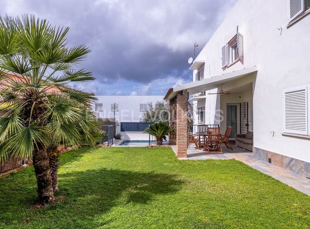 Espartinas, Andalusia 41807