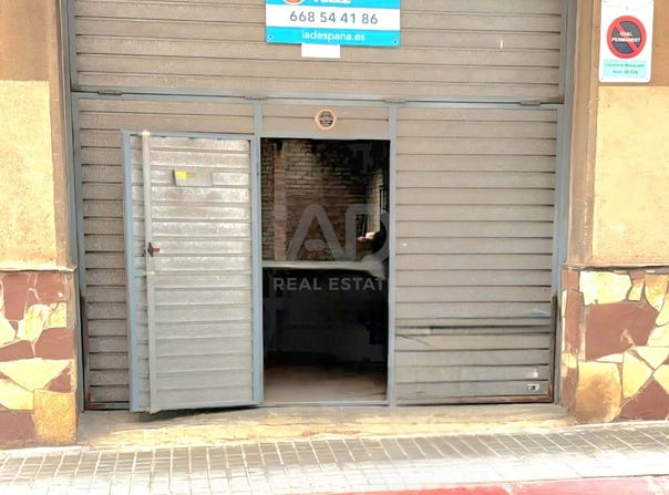 Sabadell, Catalonia 08206