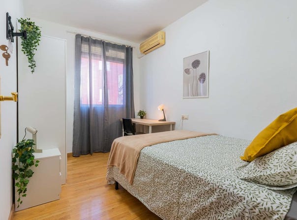 2 Carrer de Jaume II, Valencia, Valencian Community 46015