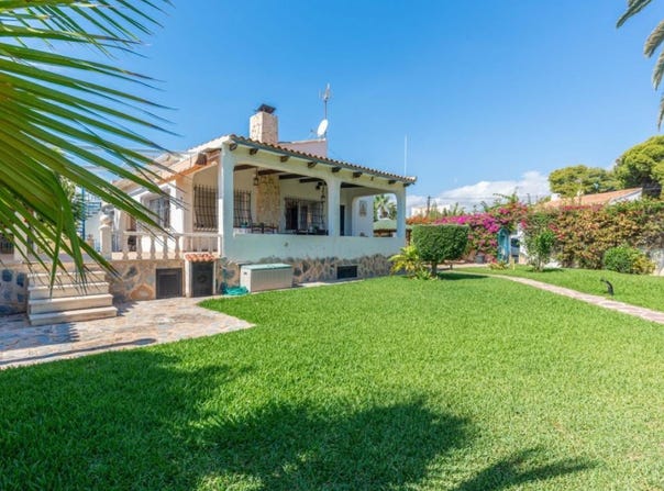 El Campello, Valencia 03560
