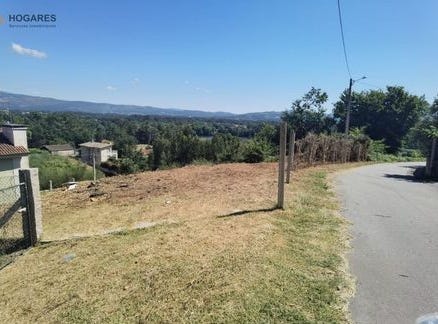 Tomino, Pontevedra