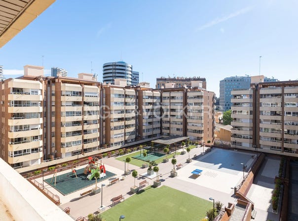 Valencia Capital, Valencian Community 46015