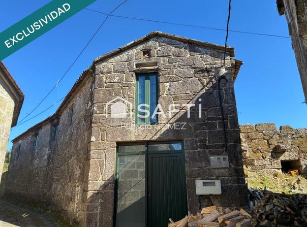 Lama, Galicia 36830