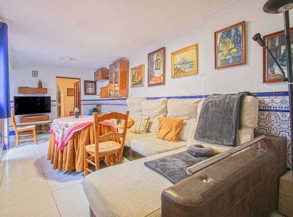 Almensilla, Andalusia 41111