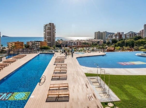 Benidorm, Valencian Community 03502