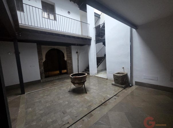 Granada, Andalusia 18001