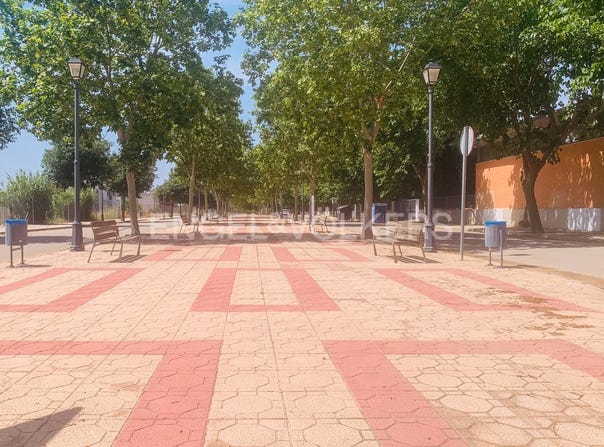 Requena, Valencian Community 46340