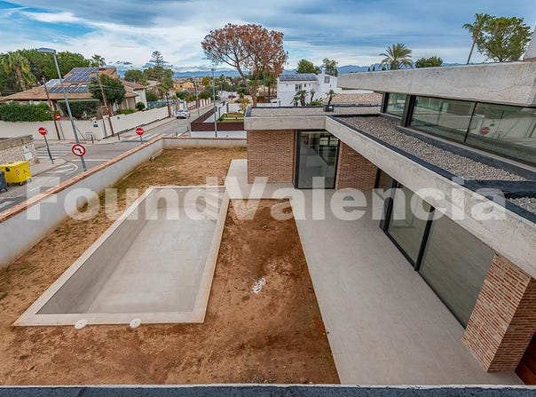 Valencia, Valencian Community 46183