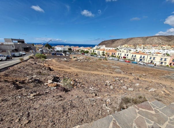Arona, Canary Islands 38640