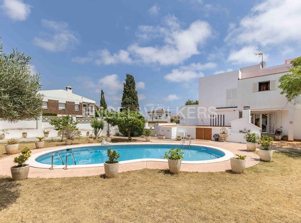 El Vendrell, Catalonia 43880