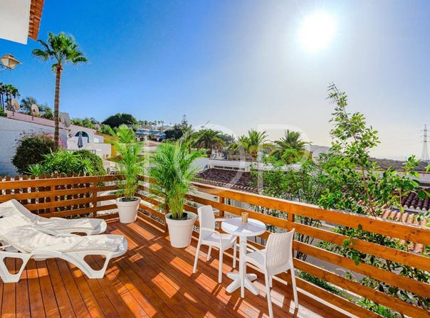 Chayofa, Canary Islands 38652