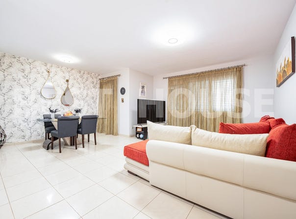 Telde, Canary Islands 35212