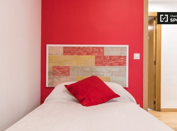 valencia, Valencian Community 46021