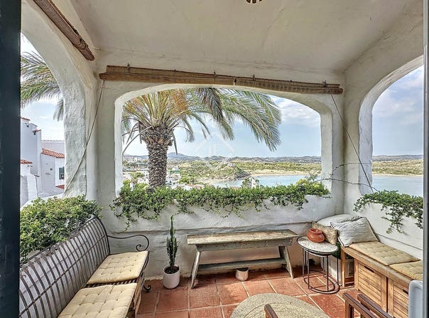Es Mercadal, Balearic Islands 07748