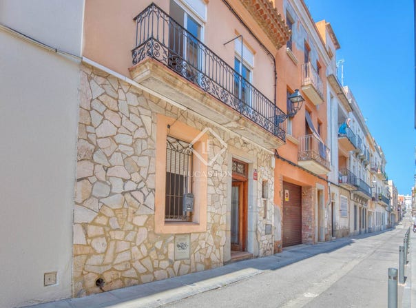 Sant Feliu de Guíxols, Catalonia 17220