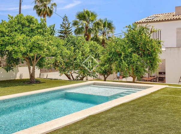 Calvià, The Balearic Islands 07184