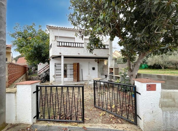 Roda De Bara, Catalonia 43883