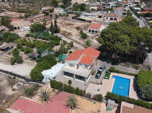 Elche/Elx, Valencian Community