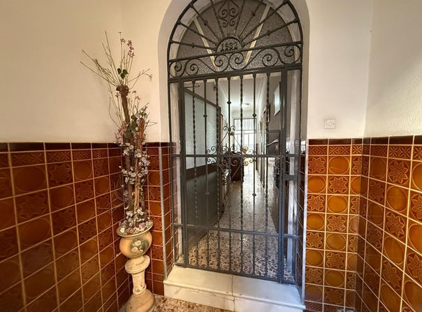 Sevilla, Andalusia 41008