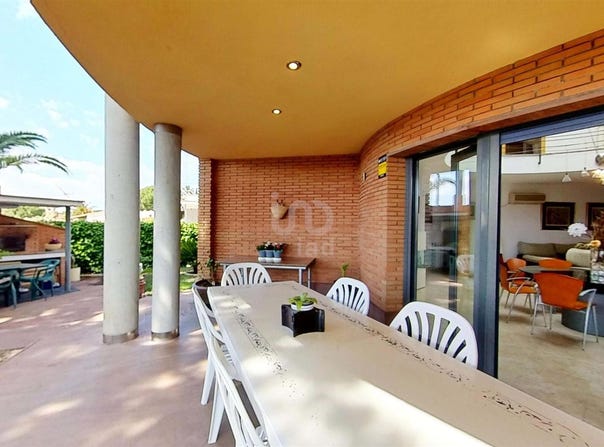 Roda de Bará, Catalonia 43883