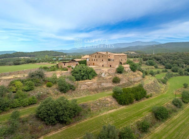 Naves, Catalonia 25286