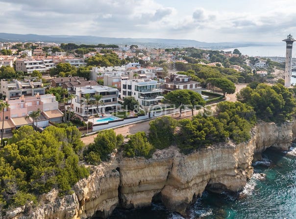 Torredembarra, Catalonia 43830