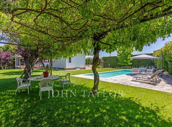 Majadahonda, Community of Madrid 28221