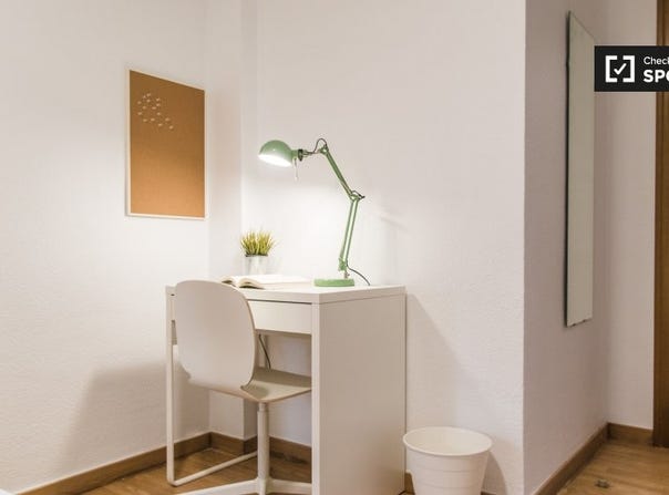 valencia, Valencian Community 46021